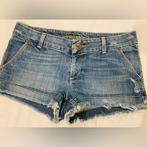 Jean Shorts by American Eagle. Denim
